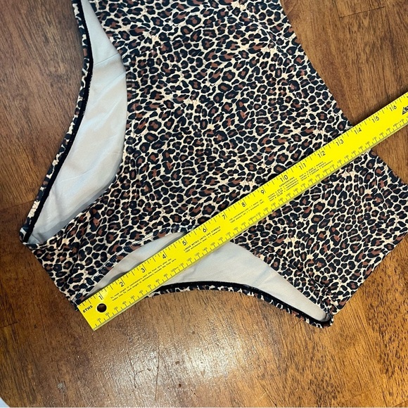 Kortni Jeane Leopard Print High-Waisted Up High Bikini Bottoms - Picture 5 of 6